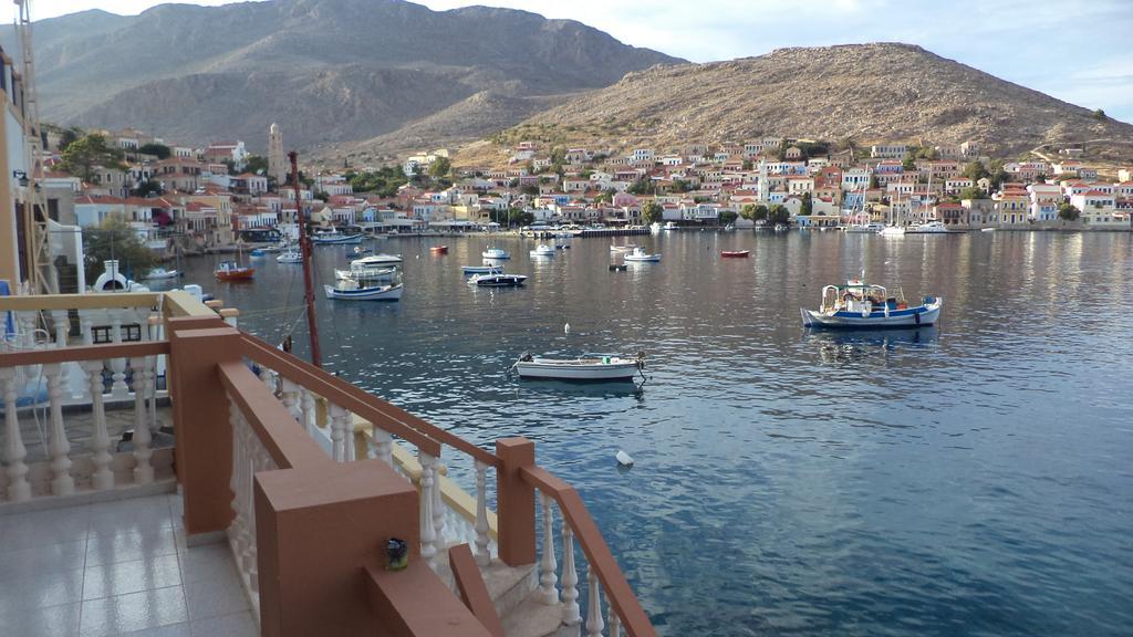 Villa Skiadeni Chalki Town 部屋 写真