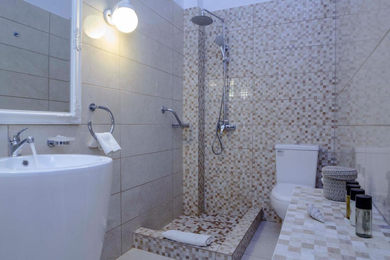 Villa Skiadeni Chalki Town エクステリア 写真