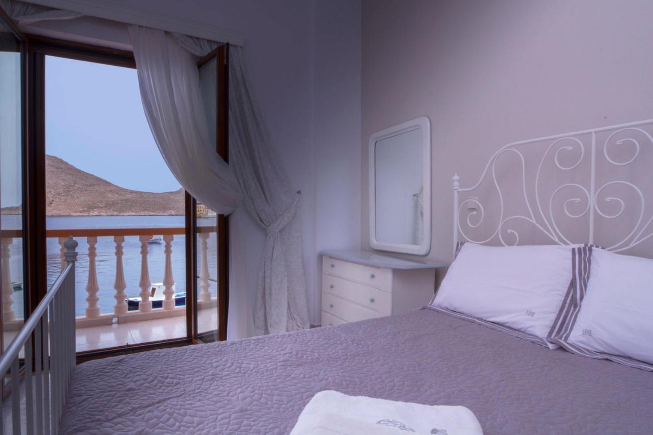 Villa Skiadeni Chalki Town エクステリア 写真