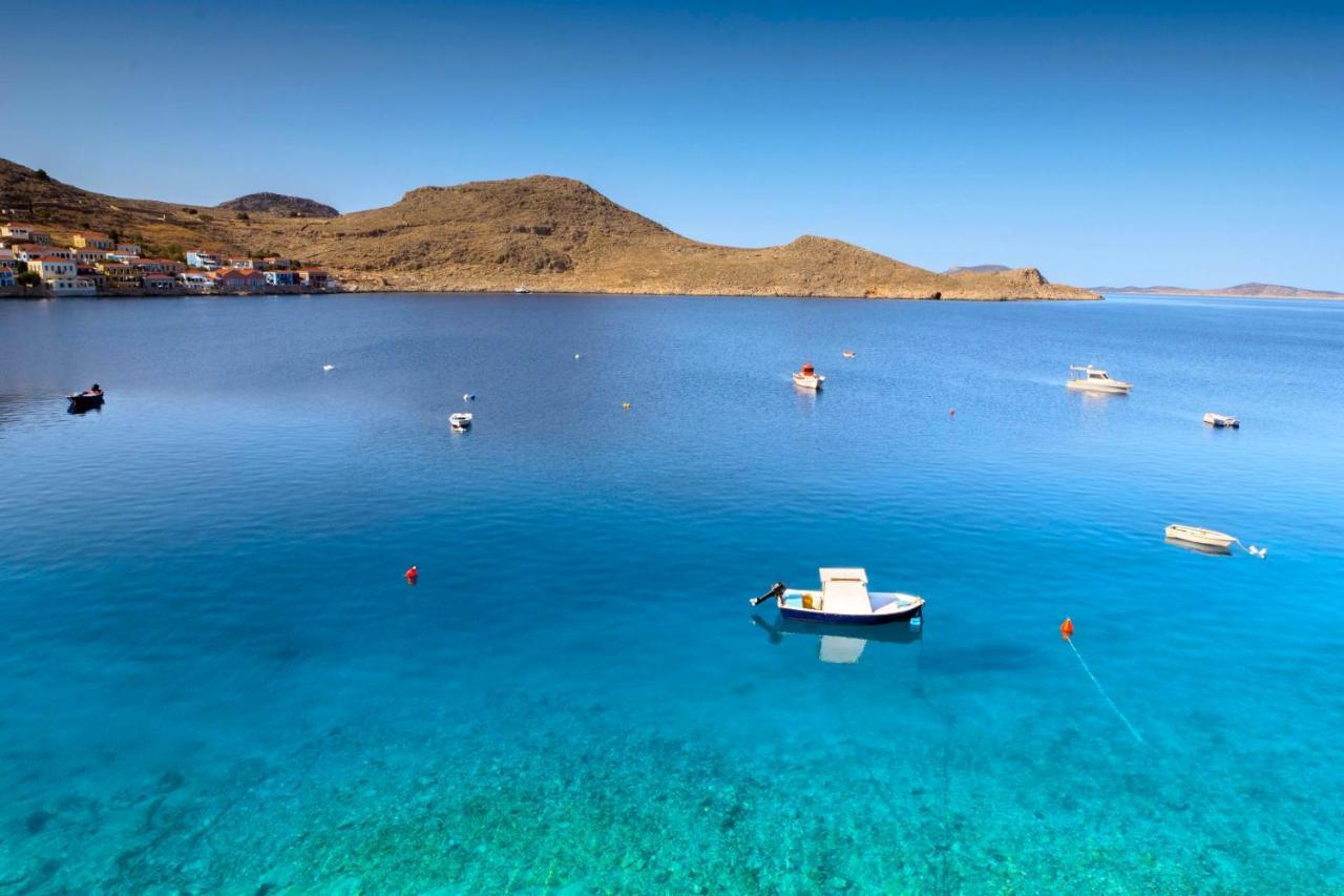 Villa Skiadeni Chalki Town エクステリア 写真